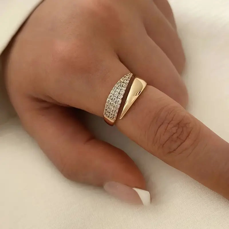 Claudia | Anillo Elegante con Piedras Preciosas