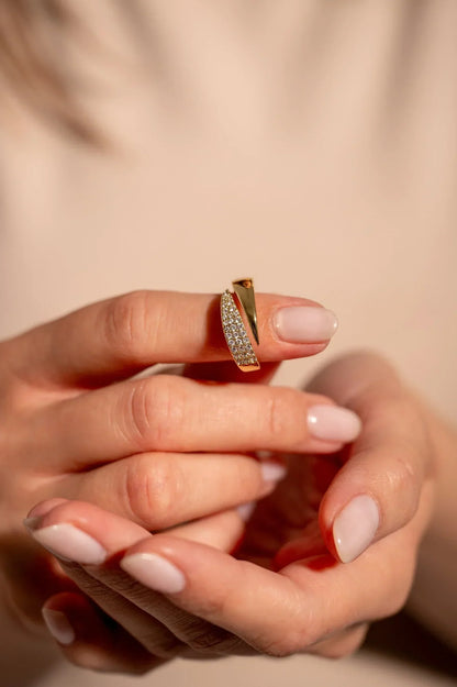 Claudia | Anillo Elegante con Piedras Preciosas