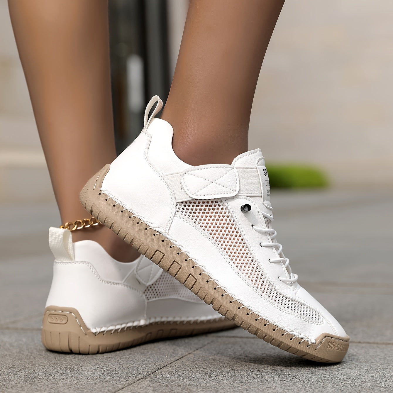 Zapatillas Jara de Luna Sanz, vista de perfil