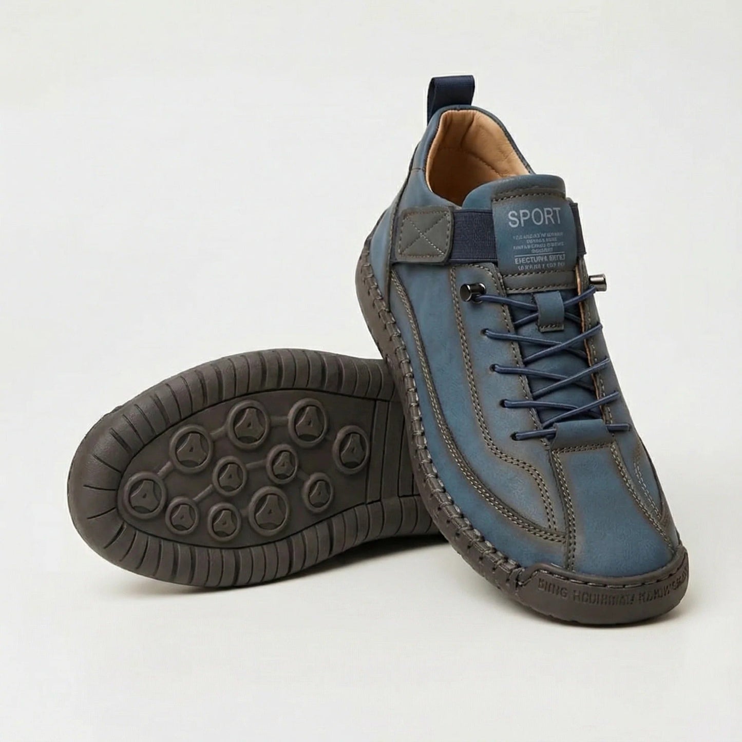 Zapatillas slip-on Yaiza de Luna Sanz sobre fondo neutro